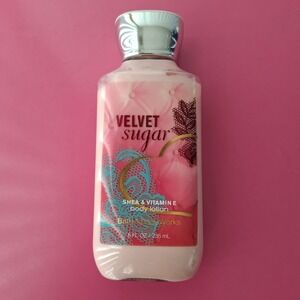 Bath & Body Works VELVET SUGAR Shea and Vitamin E Body Lotion 8 oz